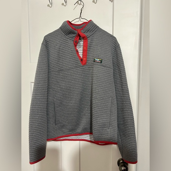 L.L Bean sweater - Picture 1 of 3
